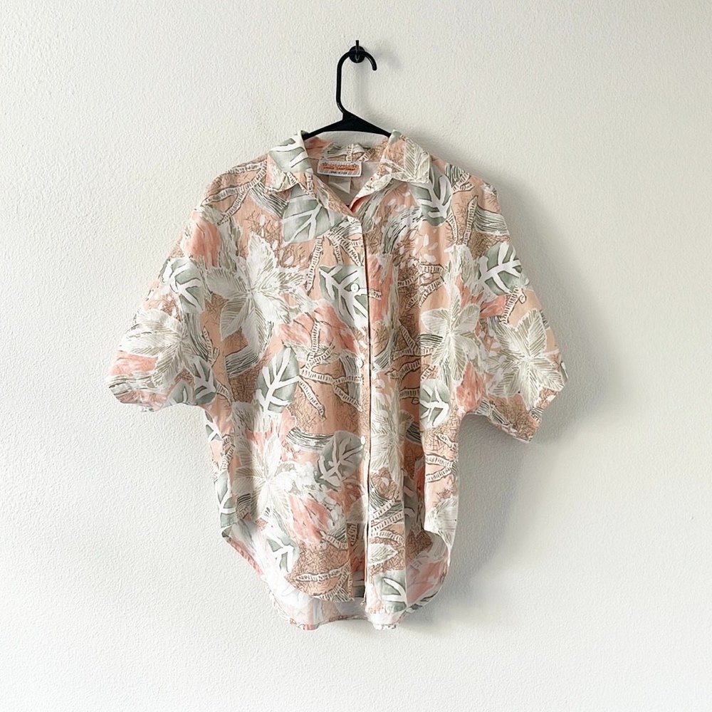 Vintage SOHO Unique Sportwear Hawaii Print Shirt
